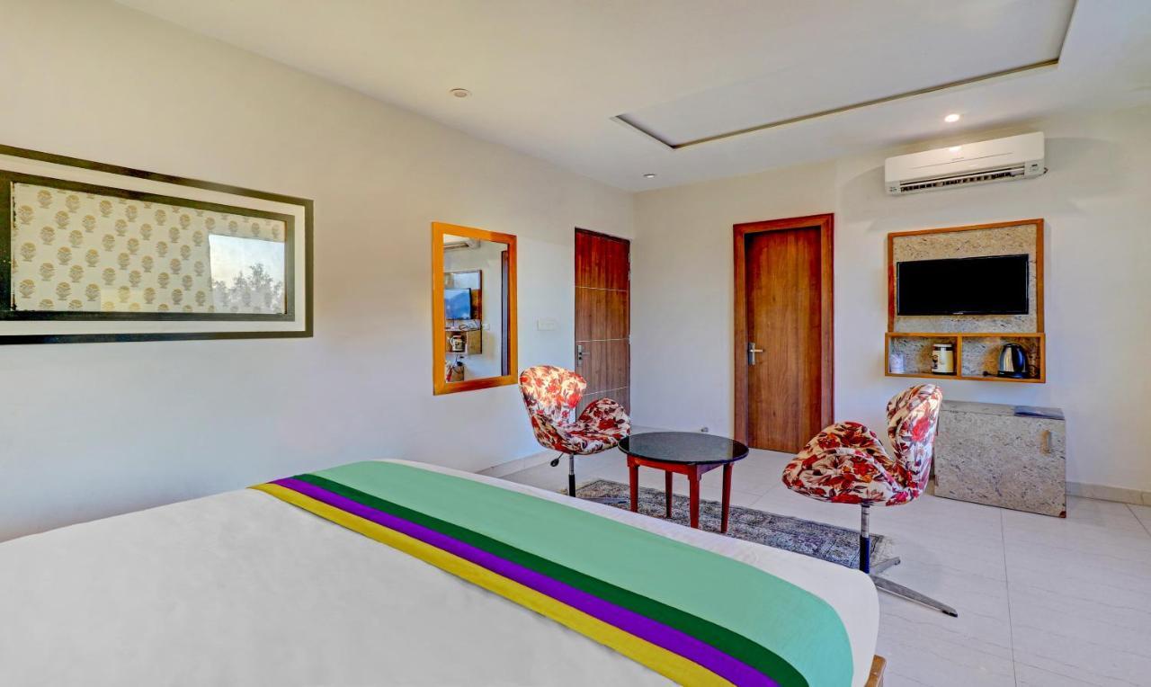 Treebo C1 Taj Nirvana Agra  Εξωτερικό φωτογραφία
